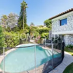 Votre Maison De Dans Un écrin De Verdure - Villa *