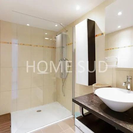 Votre Maison De Dans Un Ecrin De Verdure - Vila *