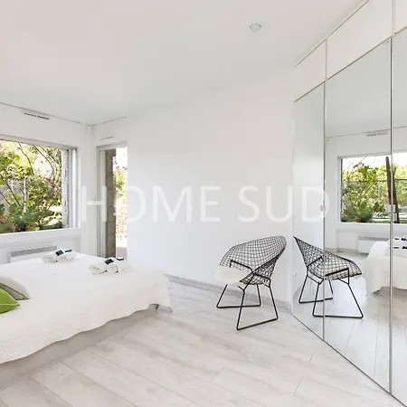 Votre Maison De Dans Un Ecrin De Verdure - *